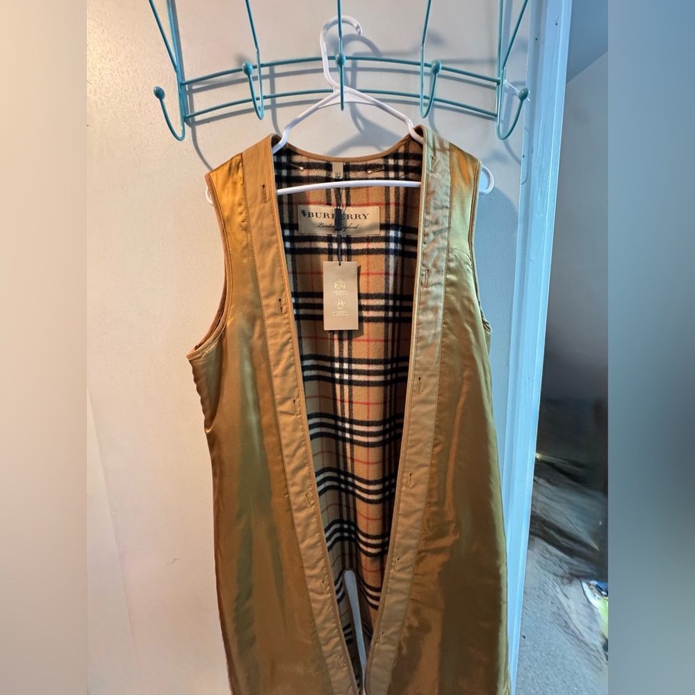 NWT Burberry Gold Satin Vest with Classic Check Lining